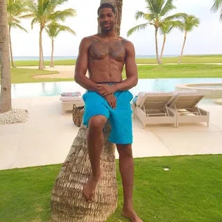 instagram_realtristan13_Mans_are_out_here_getting.jpg