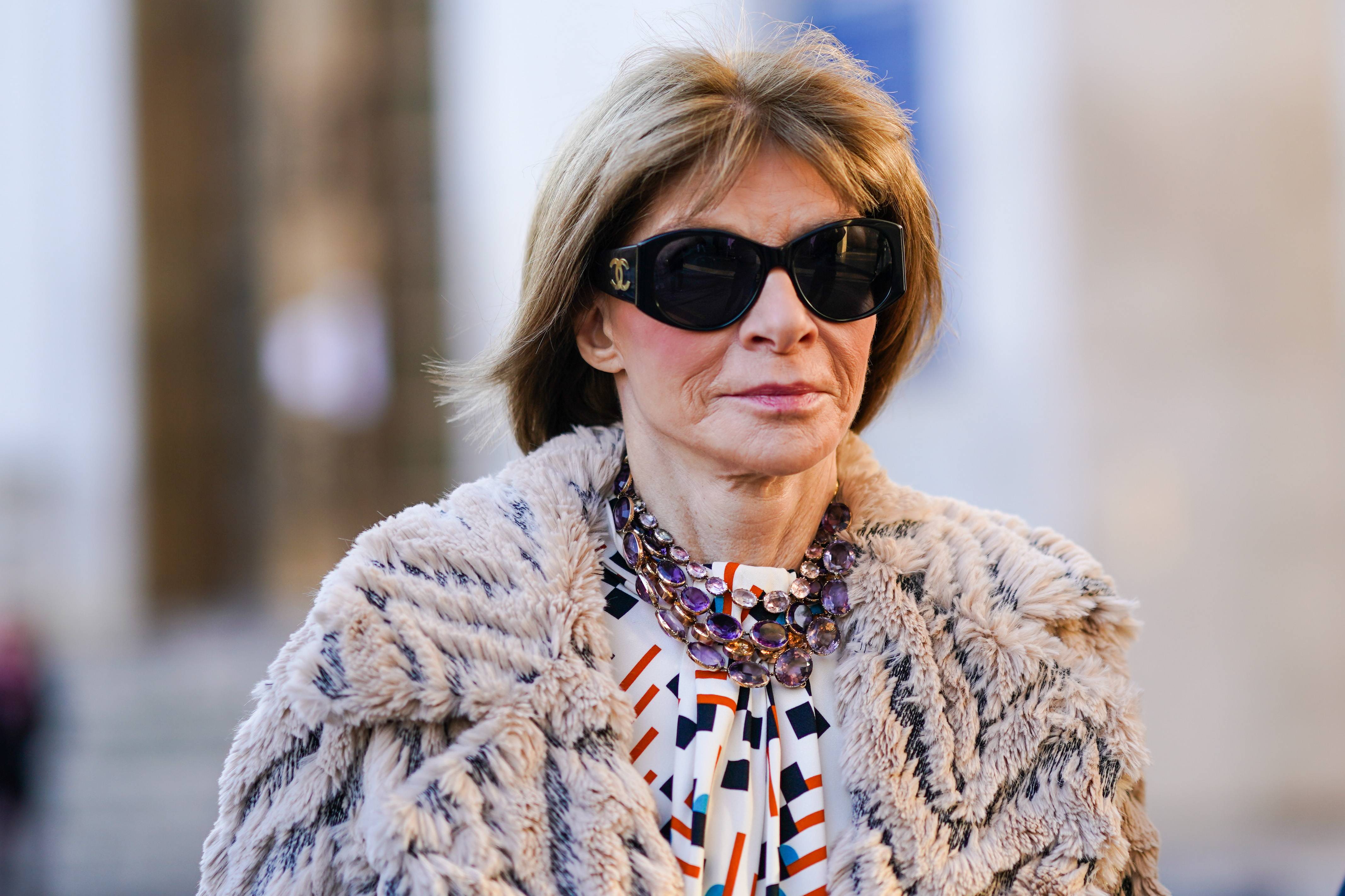 PARIS, FRANCE - JANUARY 20: Anna Wintour is seen, outside Schiaparelli, during Paris Fashion Week - Haute Couture Spring/Summer 2020, on January 20, 2020 in Paris, France. (Photo by Edward Berthelot/Getty Images )
