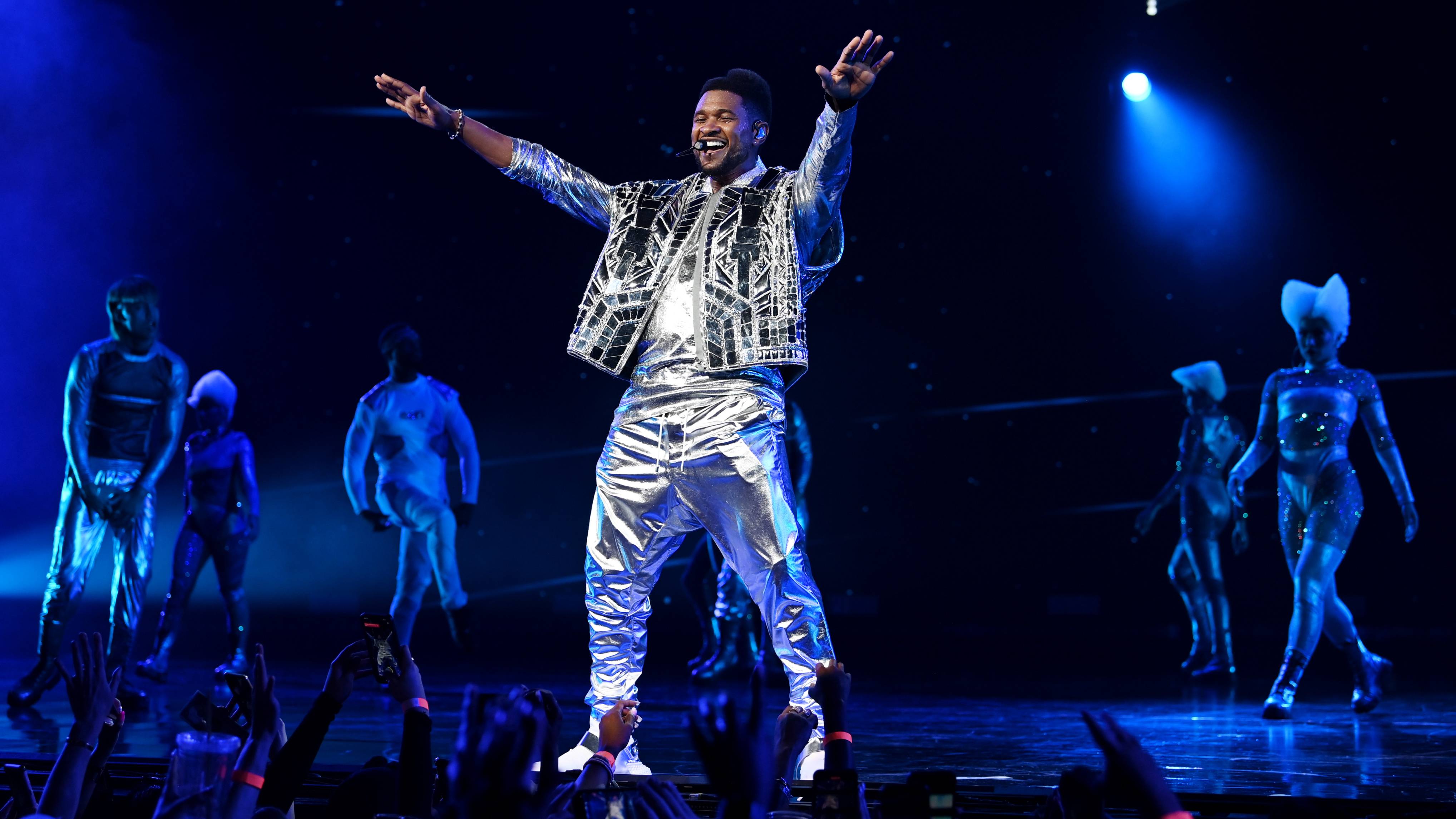 Usher On Possibility Of Performing At Future Super Bowl Halftime Show