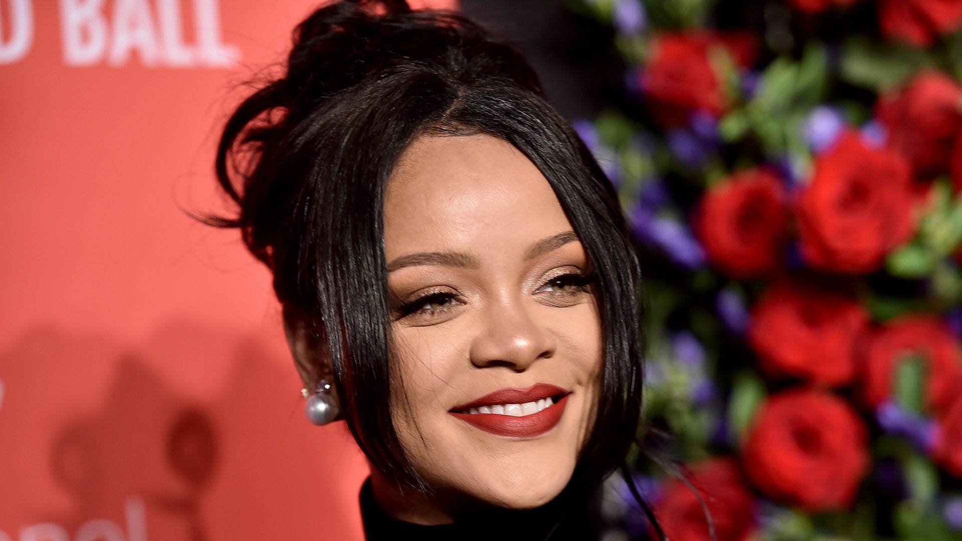 Rihanna Transforms Instagram Profile Encouraging U.S. to ‘Count Every