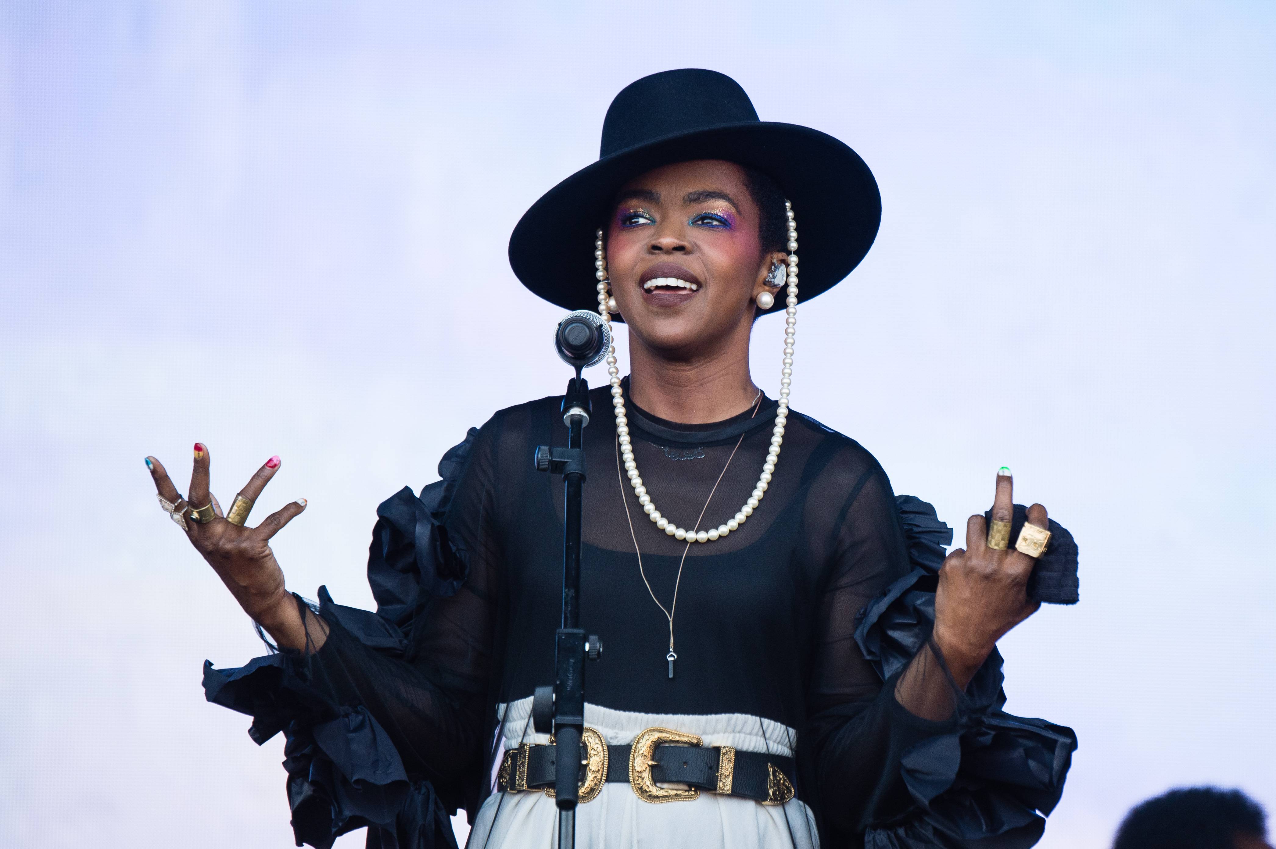 GLASTONBURY, ENGLAND - JUNE 28: Lauryn Hill performs on The Pyramid Stage during day three of Glastonbury Festival at Worthy Farm, Pilton on June 28, 2019 in Glastonbury, England. (Photo by Harry Durrant/Getty Images)
