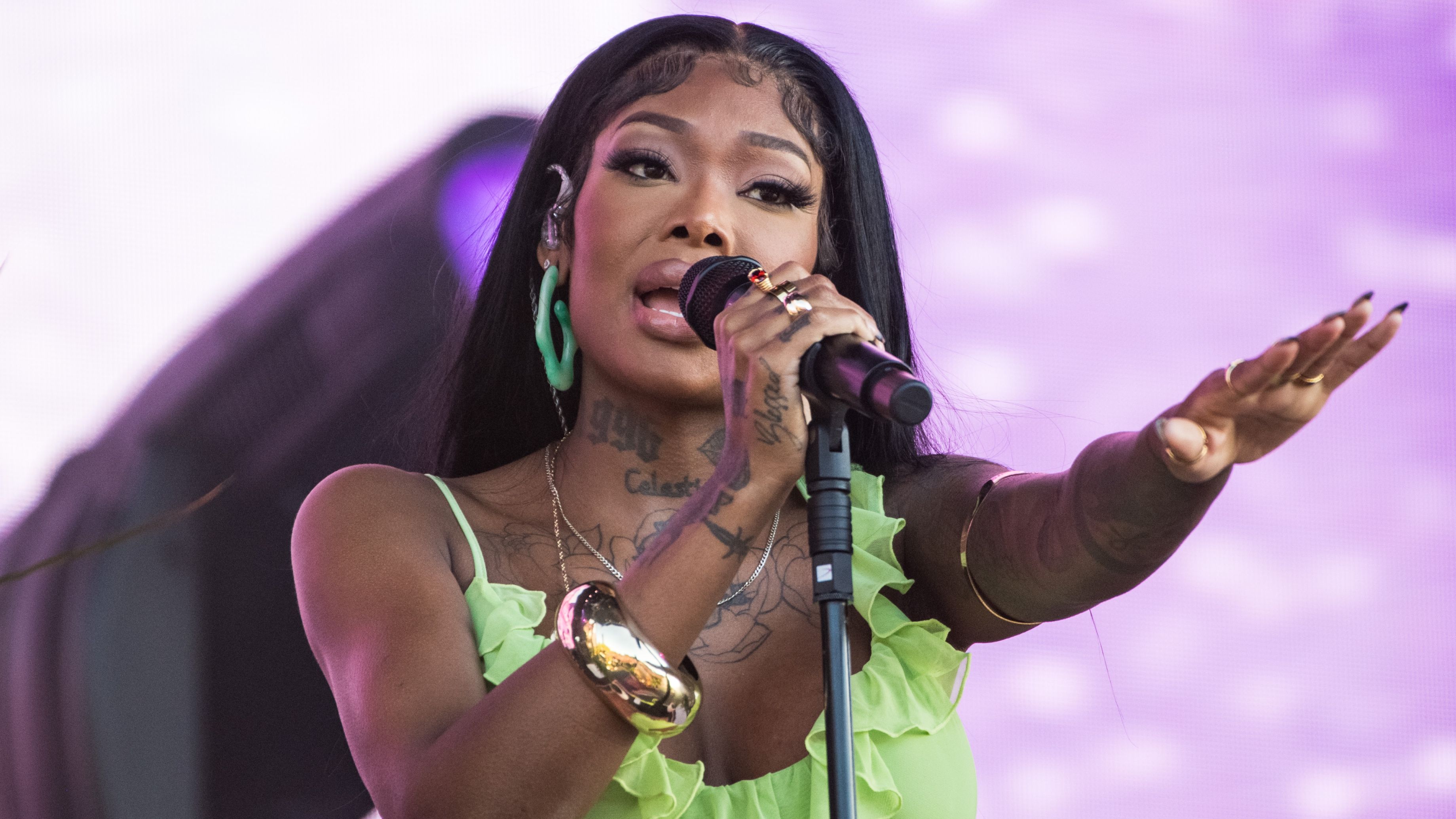 Summer Walker’s Hottest Records | News | BET