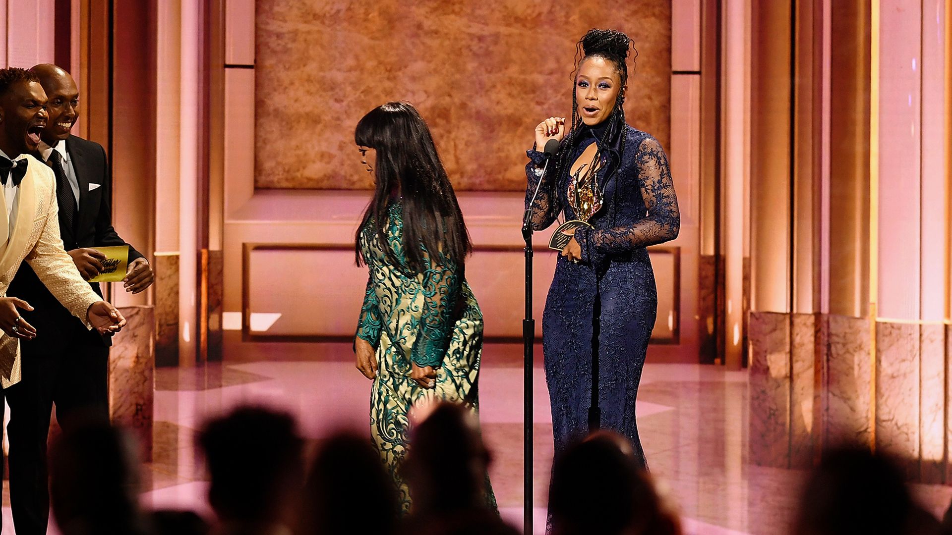 Award Winner DOE Image 8 from 38th Annual Stellar Awards in Photos