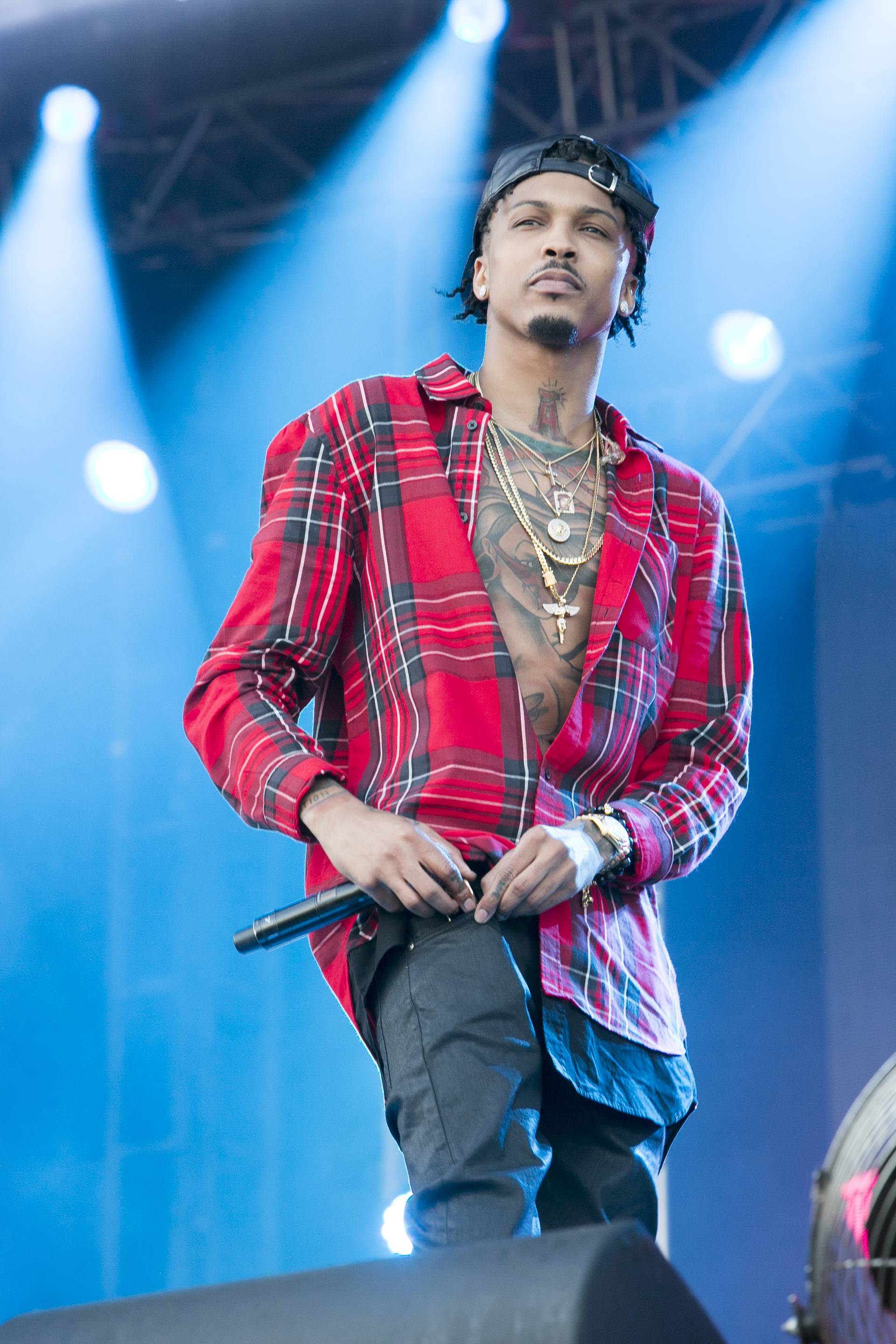 august alsina brother picture who died