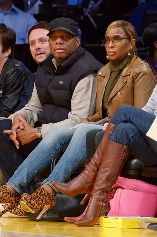 Date Night, Game Night - Mary J. Blige and husband Kendu Isaacs attend a basketball game between the Brooklyn Nets and the Los Angeles Lakers at the Staples Center in Los Angeles. (Photo: Noel Vasquez/Getty Images)