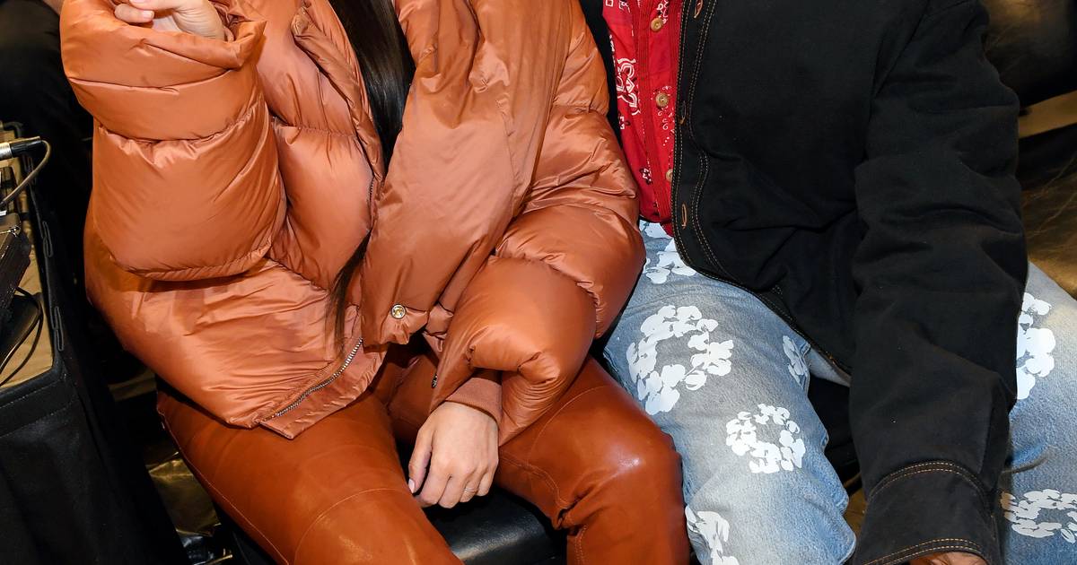 FEB 14: Jadakiss  - - Image 28 from NBA All-Star Weekend 2020 Style:  Cardi B Shows Off New Wig And $13k Birkin Bag Cuddled Up Courtside With  Offset