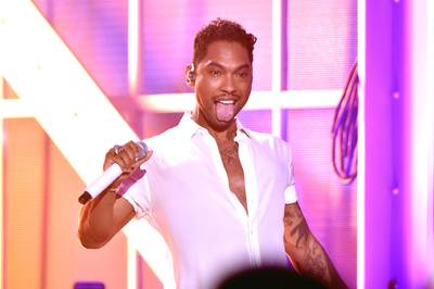 Tongue Lash - Miguel brought his signature funk to the stage at the VH1 Big Music in 2015: You Oughta Know concert.(Photo: Mike Coppola/Getty Images for VH1)