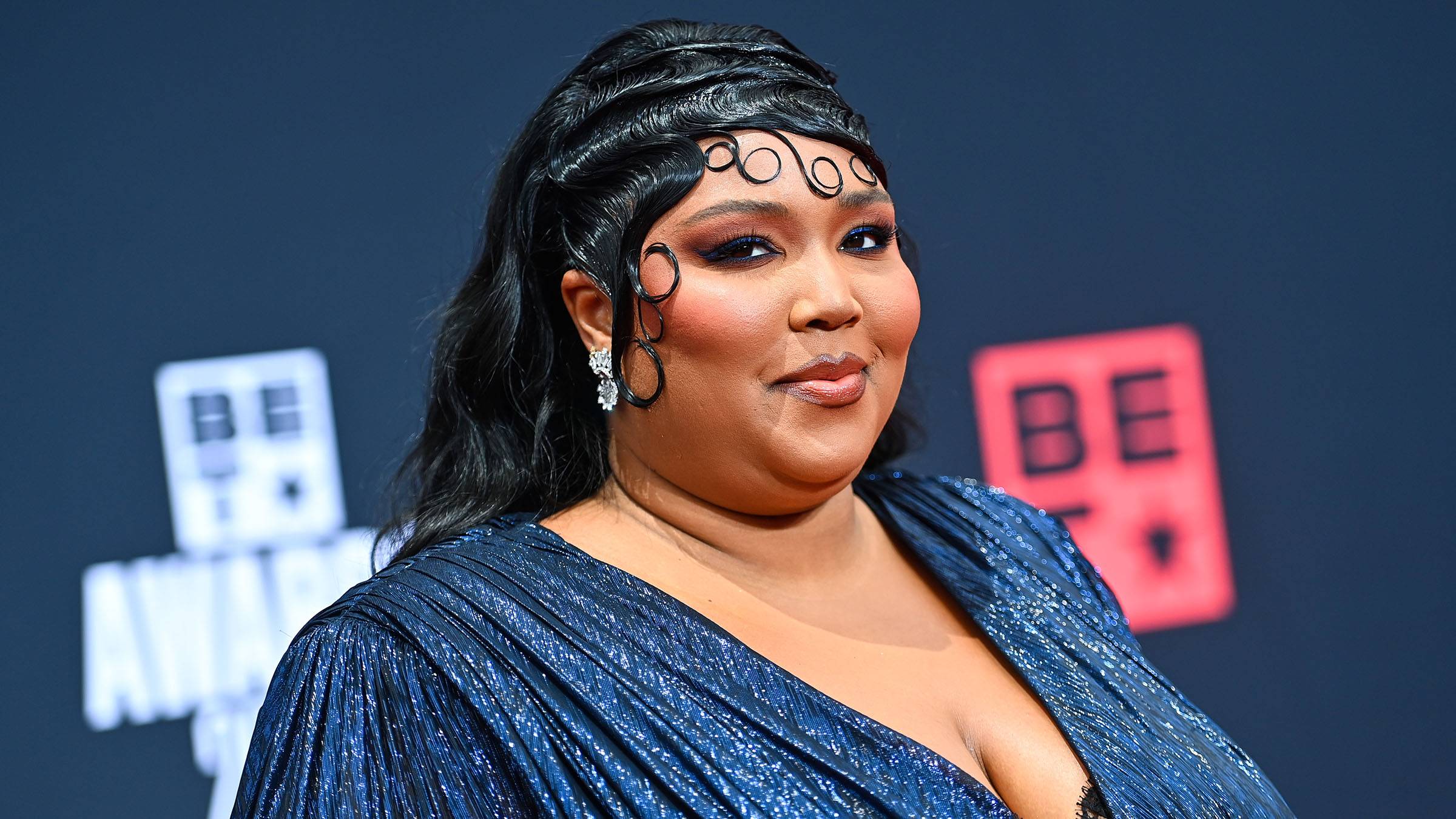 Sound The Alarm! Lizzo Shows Off Her Curves In New Yitty Merch, News