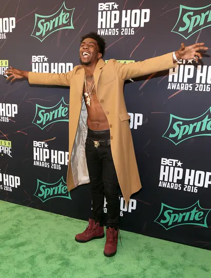 According 2 Hip-Hop - 21 Savage hits the red carpet at the 2019