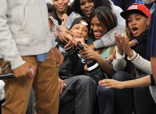 Show Me Love - Langston of The Rangers acknowledges audience members at 106 &amp; Park, March 7, 2012. (Photo: John Ricard /BET)