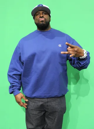 Funkmaster Flex - Hot 97 DJ Funkmaster Flex defended Jim Jones&nbsp;on the air, criticizing Banks for dropping "Succubi" and — surprise — Banks didn't like that too much. "@funkmasterflex Tell that n***a Jim to defend himself," she tweeted. "You stay out of it and have yourself a glass of fat free water." She went on to call Flex an "old dusty fat f**k" and "a butch queen" and denied his request that she call in to the station so the two could talk it out.&nbsp;"@funkmasterflex You can call my p***y," she wrote.(Photo: John Ricard)