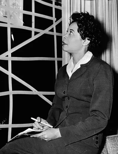 Daisy Bates - She was a journalist who also fought for civil rights and social reform. In 1952, she headed the Arkansas branch of the NAACP and helped in the desegregation of schools in Little Rock.  (Photo: New York Times Co./Getty Images)