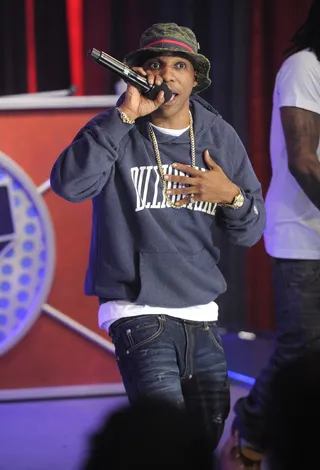 Curren$y Announces New Jet Life Mixtape - Curren$y has been grinding hard lately teaming up with Trinidad James on a record and now back with his crew,&nbsp;Jet Life, for a new mixtape. Spitta took to his IG to announce the new project from the New Orleans set as well as preview some of the new music. Of the mixtape, he said the music "shall cost u nothing, but with contributions from myself and my fellow jet life members it'll be worth a million... Audio dope #organizedcrime."(Photo: John Ricard / BET)