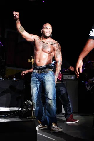 Flo-Rida - Flo-Rida dedicates at least 45 minutes for cardio workouts to beat off exhaustion during his travel and touring.   (Photo: Brian Ach/Getty Images)
