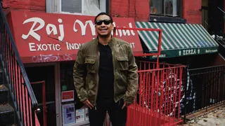 His Old Apartment Is Now Raj Mahal Restaurant&nbsp; - Watch #BLX: In New York With Khalil Kain(Photo: BET)