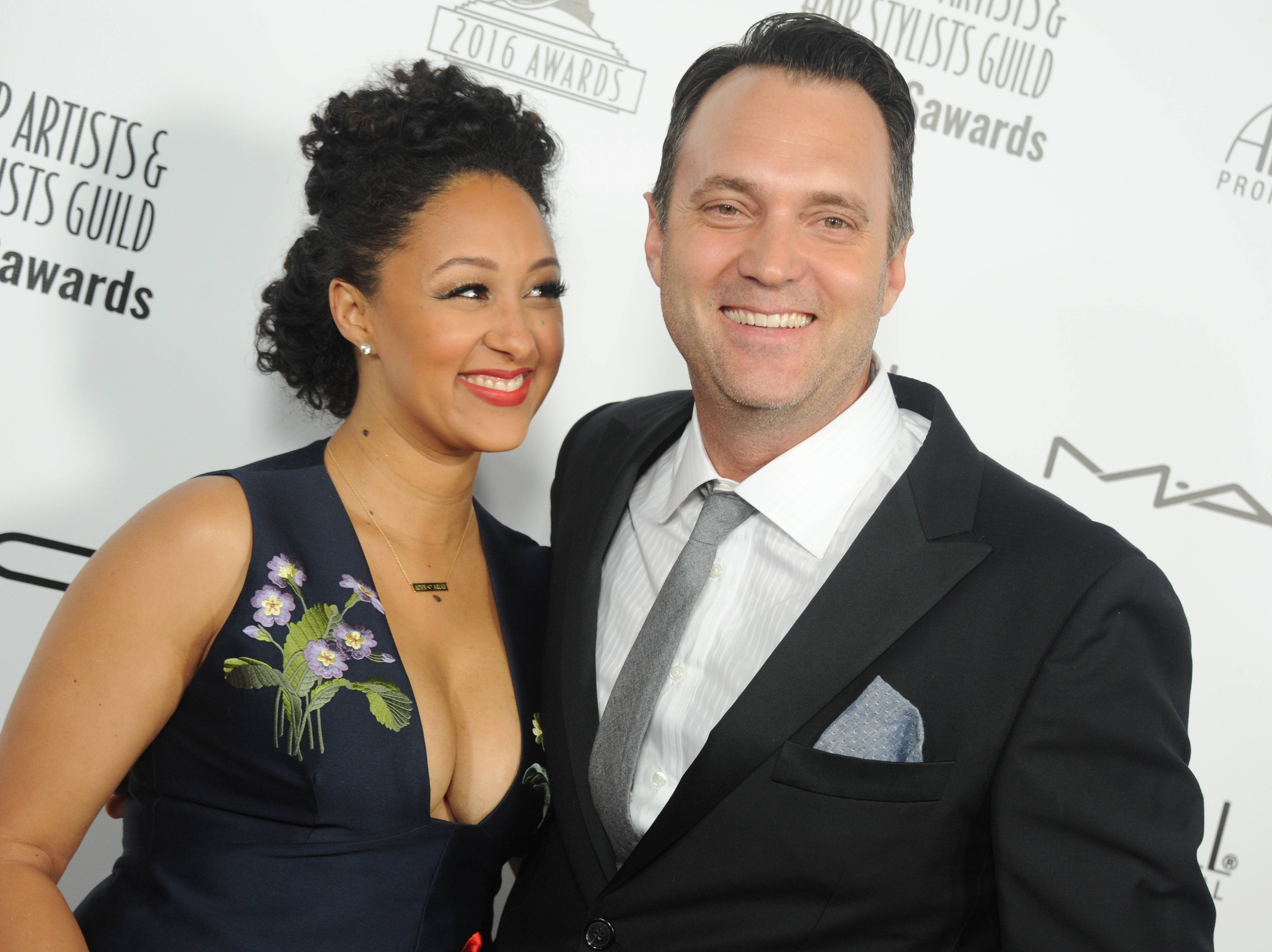 Tamera Mowry Won't Stop Crying Over Public's 'Hate' For Her Interracial ...