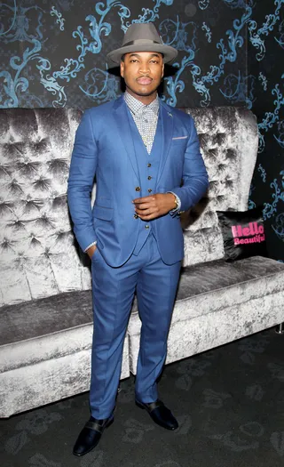 The Gentleman - Ne-Yo arrives to his performance at the Conga Room in LA wearing a dapper blue suit.(Photo: Rachel Murray/Getty Images for TV One)