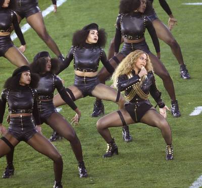 Beyoncé's Super Bowl Formation - &quot;Okay, ladies, now let's get in formation.&quot;Queen Bey and her dancers slay the Super Bowl 50 halftime show paying homage to one of the most epic squads of all time, the Black Panthers.(Photo: Splash News)