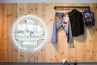 Levi's store online brooklyn