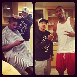 Vince hanging out in LA with Ron Artest - Vince The Barber and NBA player Ron Artest posted out in LA (Photo: &nbsp;https://twitter.com/vincethebarber)