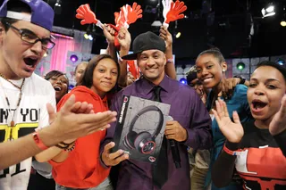 Making Moves - DJ Lyve Monster headphones given to every member of the livest audience at 106 &amp; Park, September 26, 2012. (photo: John Ricard / BET).