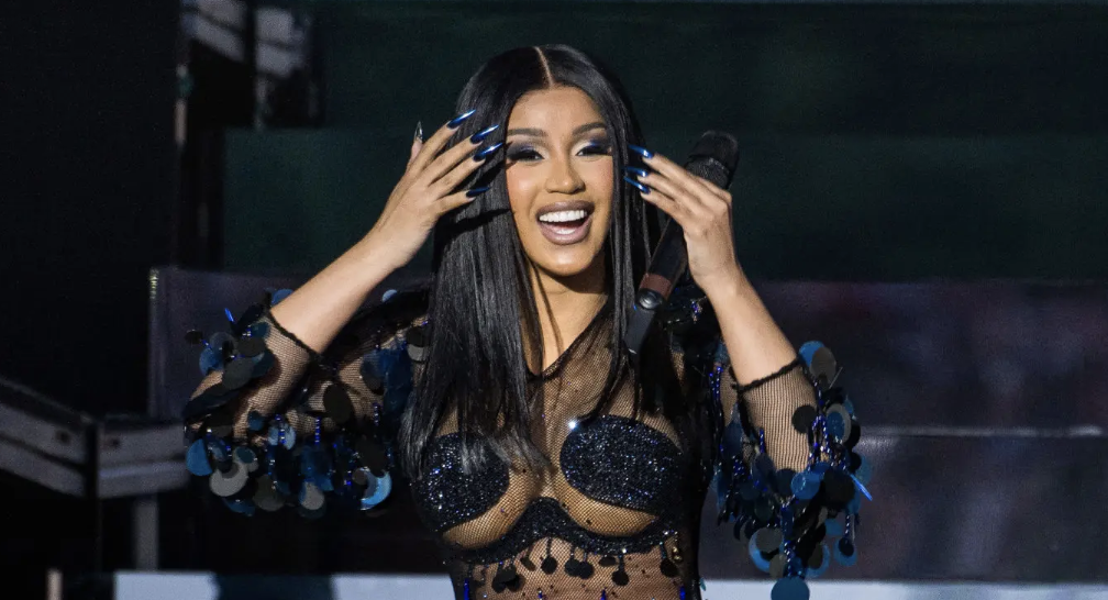 Cardi B Joins Bad Bunny On Stage To Perform 'I Like It' And 'Bodak Yellow'