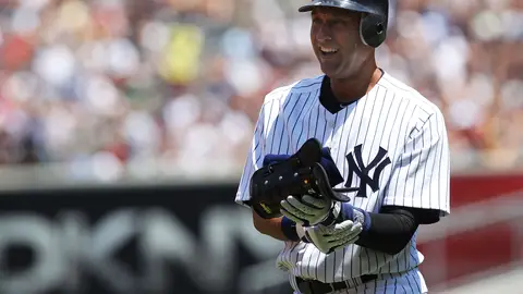 Derek Jeter Hits 3,000 - New York Yankees shortstop Derek Jeter recorded his 3,000th career hit Saturday. He's just the 28th player in the history of the league to reach that feat.\r(Photo: Nick Laham/Getty Images)