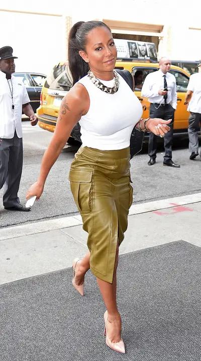 Ow! - Mel B&nbsp;slays in this army green leather cargo skirt while&nbsp;out and about in the SoHo neighborhood of NYC. (Photo: TS, PacificCoastNews)