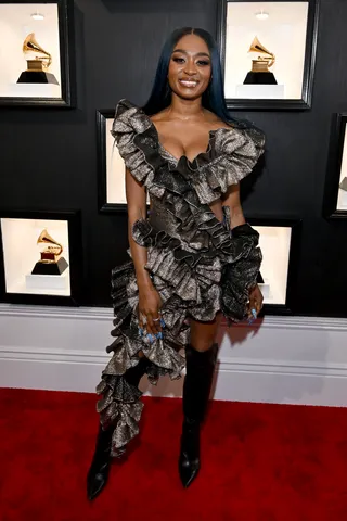 020423-style-65th-annual-grammy-awards-eye-catching-looks-spotted-on-the-red-carpet2.jpg