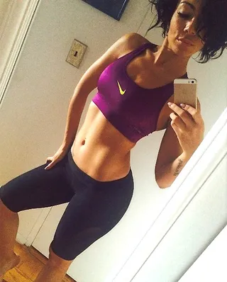 Bridget Kelly @iambridgetkelly - "The fall season does not mean fall off! it's a struggle but @mrmannyfitness is pushin me!!!"Preach it, Bridget! The songstress is known for her athletic build, but it's all about maintenance.  (Photo: Bridget Kelly via Instagram)