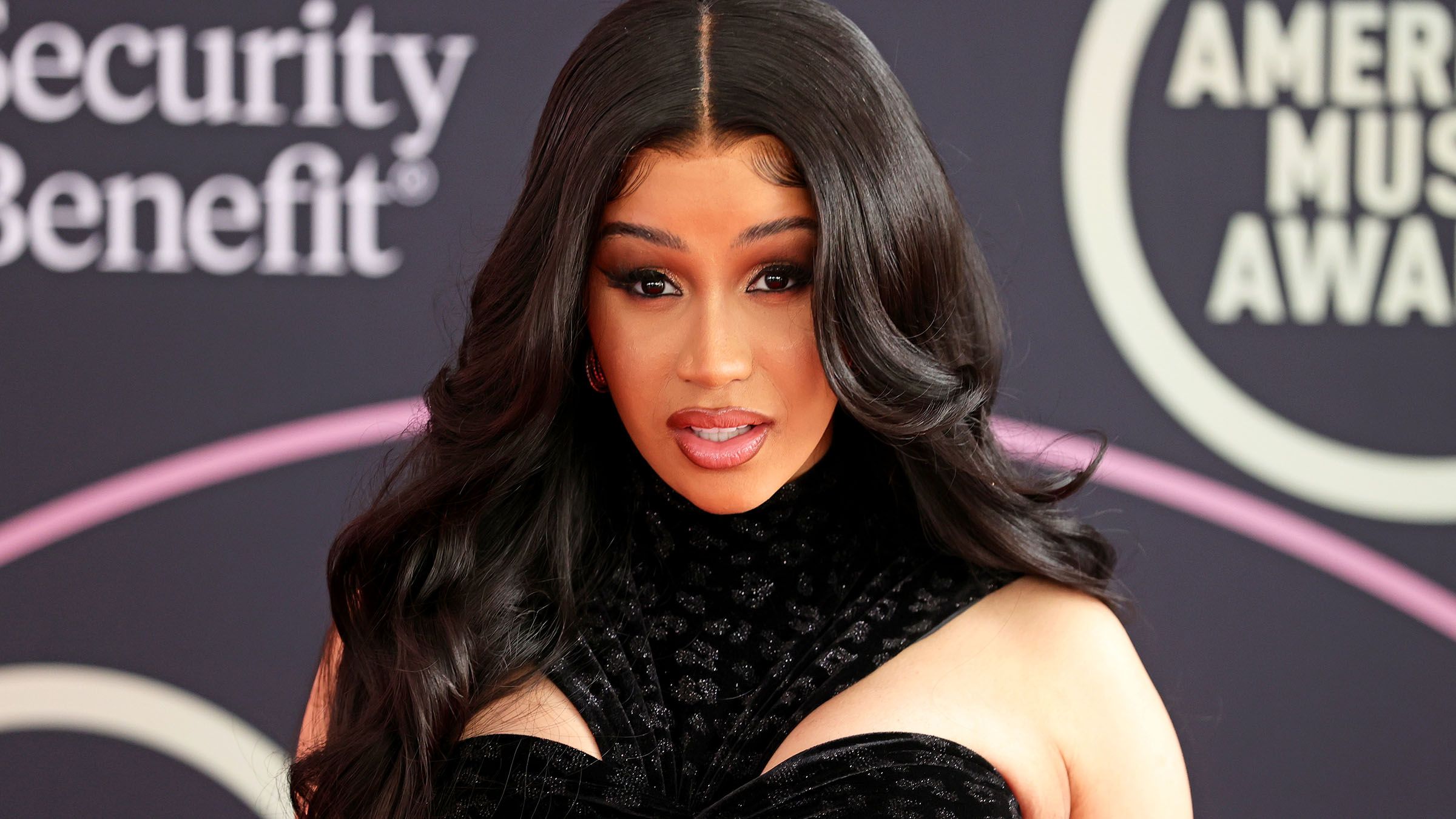 Cardi B Deactivates Twitter And Instagram, Calls Out Her Fans News BET