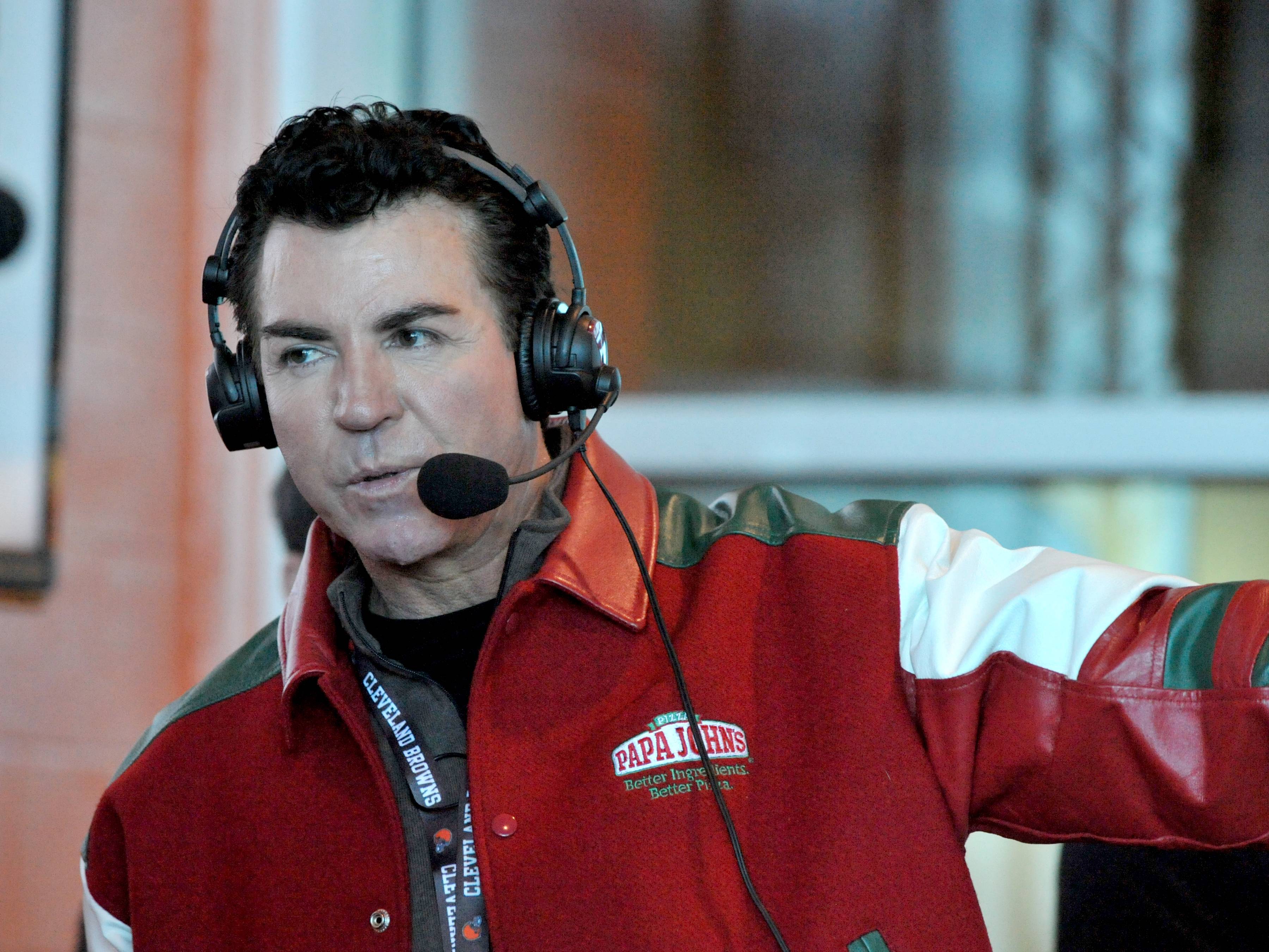 Disgraced Papa Johns Pizza Founder Says Hes Tried For 20 Months To