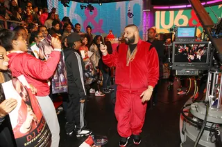 Snap Shots - The livest audience takes pics of DJ Khaled and he snaps right back. (Photo: Bennett Raglin/BET/Getty Images for BET)&nbsp;