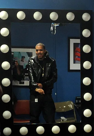 Photoshoot Fresh - J. Cole is fresh to death for his performance at BET's 106 &amp; Park.&nbsp;(Photo:&nbsp; Brad Barket/PictureGro)