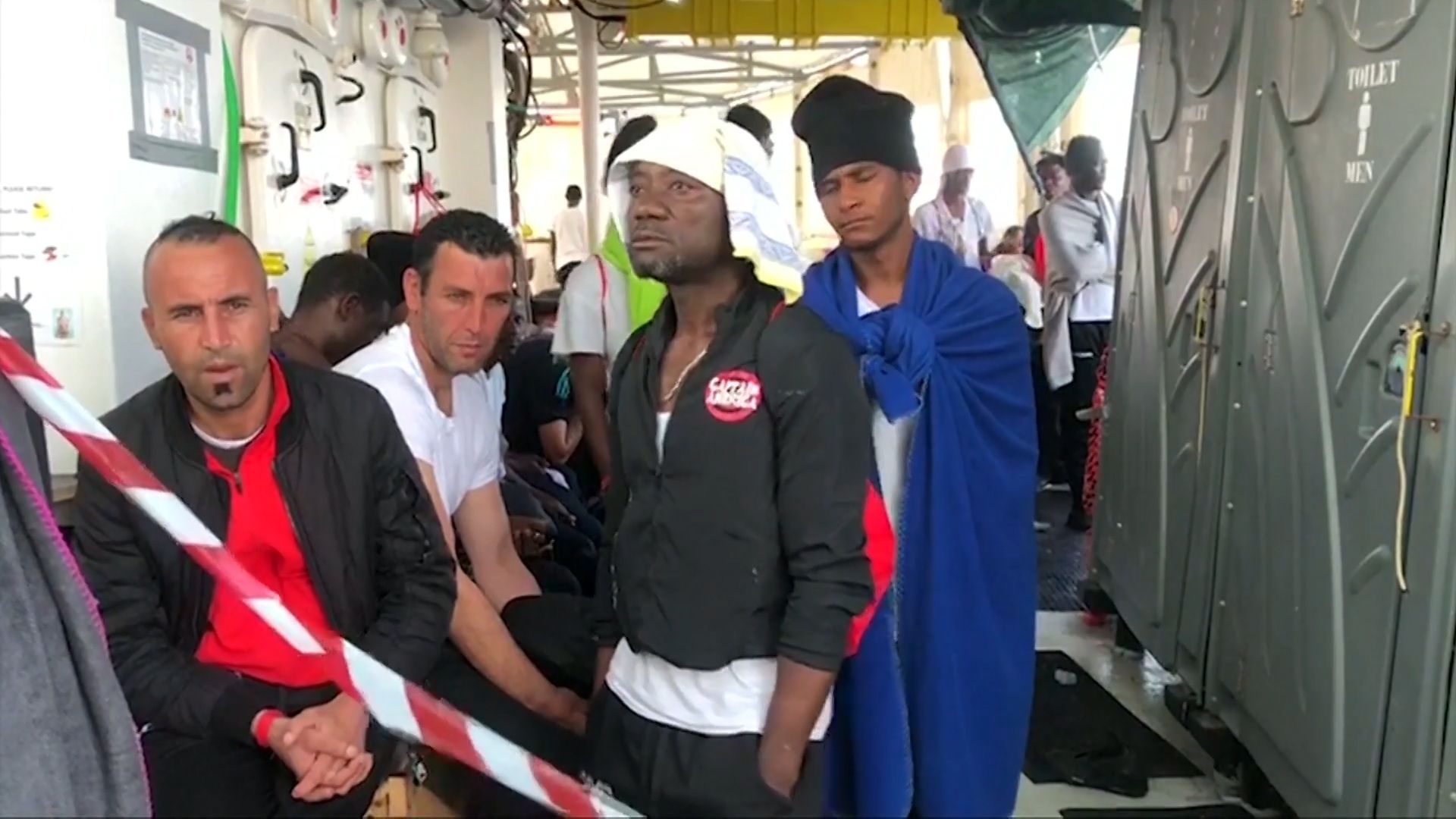 Italy Brings Aid To Over 600 Refugees By Boat But Refuses To Allow Them ...