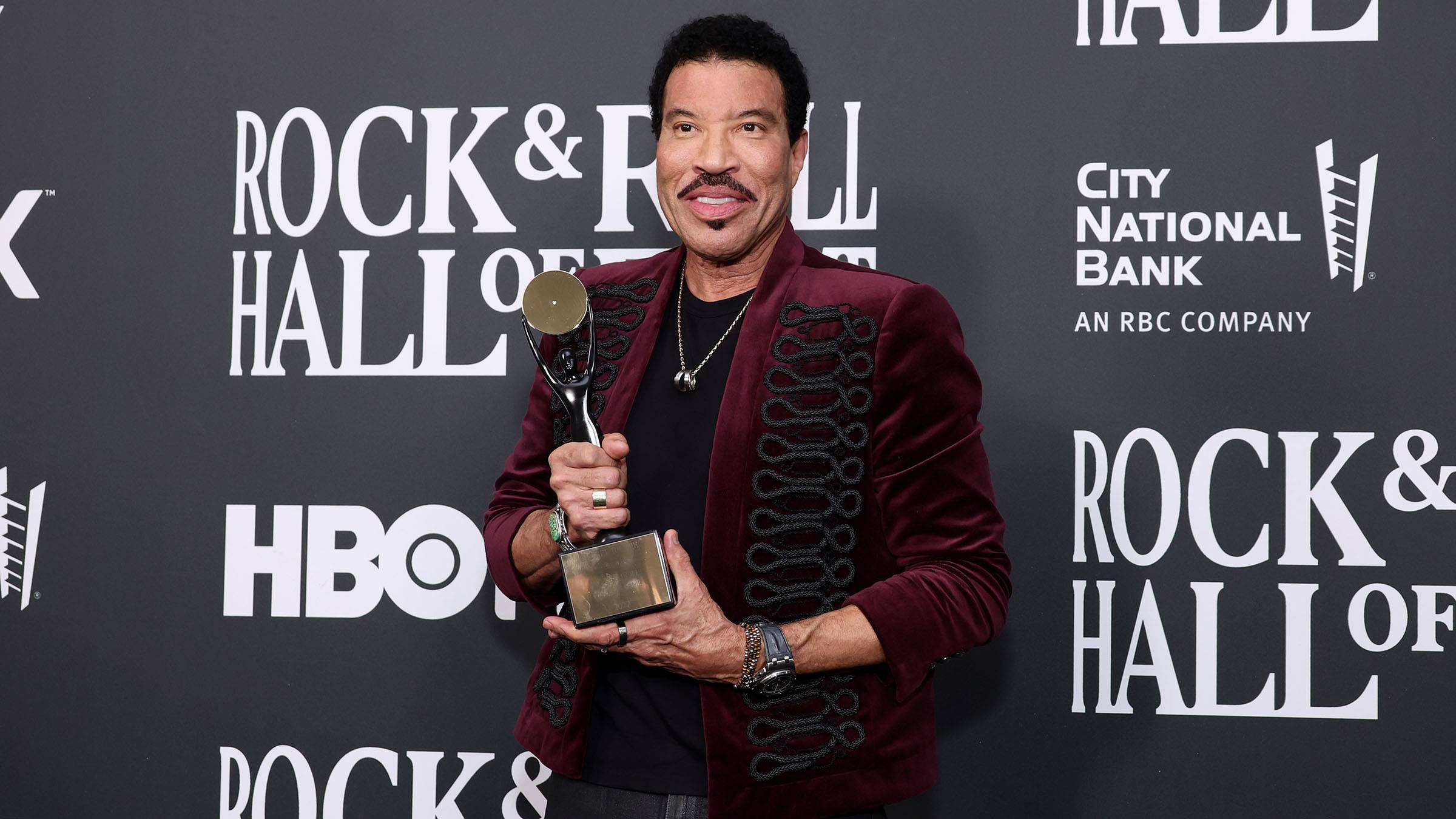 Lionel Richie Is Officially Inducted Into The Rock and Roll Hall of