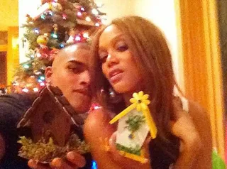 Shacking Up - Tyra Banks spent her Christmas painting houses with ANTM co-judge Rob Evans.   (Photo: twitter/tyrabanks)
