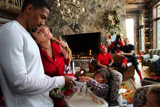 Cannon-Carey Christmas - Nick Cannon and Mariah Carey share a sweet moment with their twins as they opened their Christmas presents.&nbsp;  (Photo:instagram/nickcannongram)