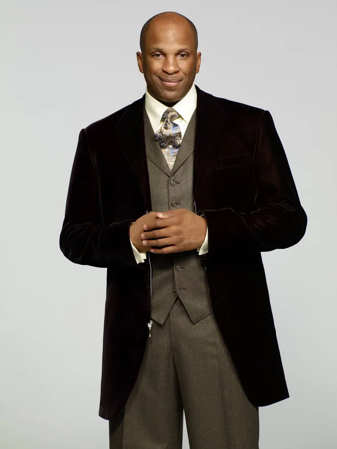 'We Fall Down' Image 3 from The Donnie McClurkin Era BET