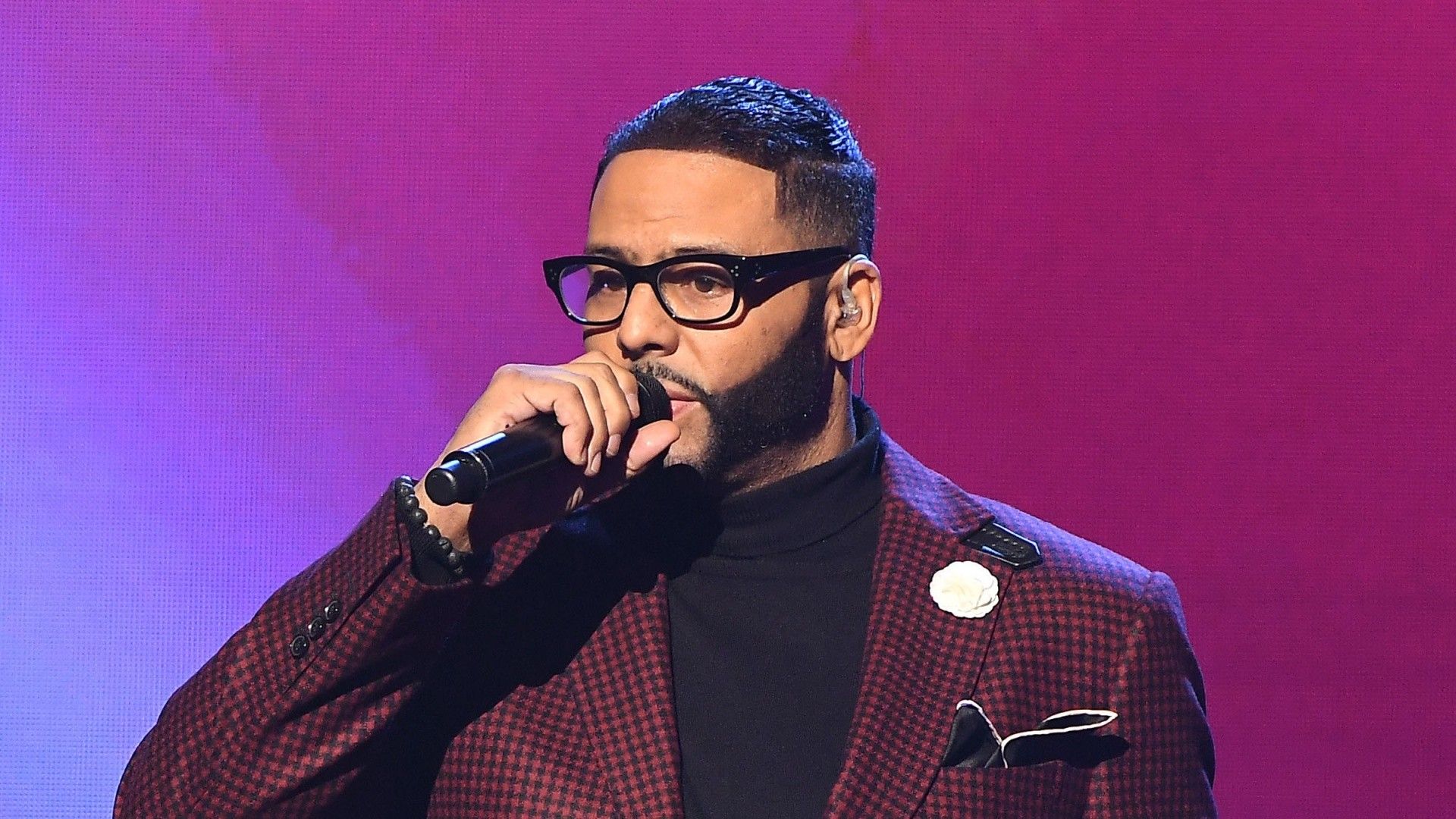 Al B. Sure! Hospitalized, Asks For Prayers (Video Clip) BET Naacp