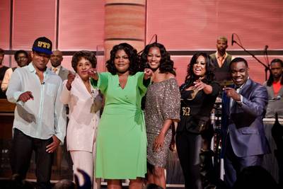 Farewell to Another Great Episode - From left: It's a wrap! Mario Van Peebles, Marla Gibbs, Mo'Nique, Garcelle Beauvais, CeCe Peniston and Rodney Perry.&nbsp;(Photo: Darnell Williams/BET)
