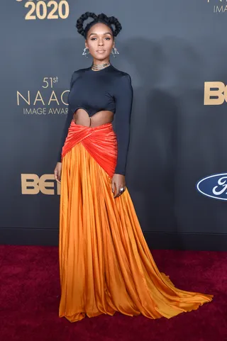 Janelle Monáe&nbsp;caused a paparazzi frenzy in her midriff-baring gown. - (Photo by Aaron J. Thornton/FilmMagic)