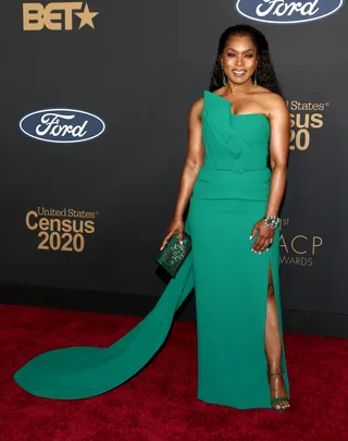 Angela Bassett dropped jaws in a beautifully structured gown by Azzi &amp; Osta. - (Photo by Tommaso Boddi/FilmMagic)