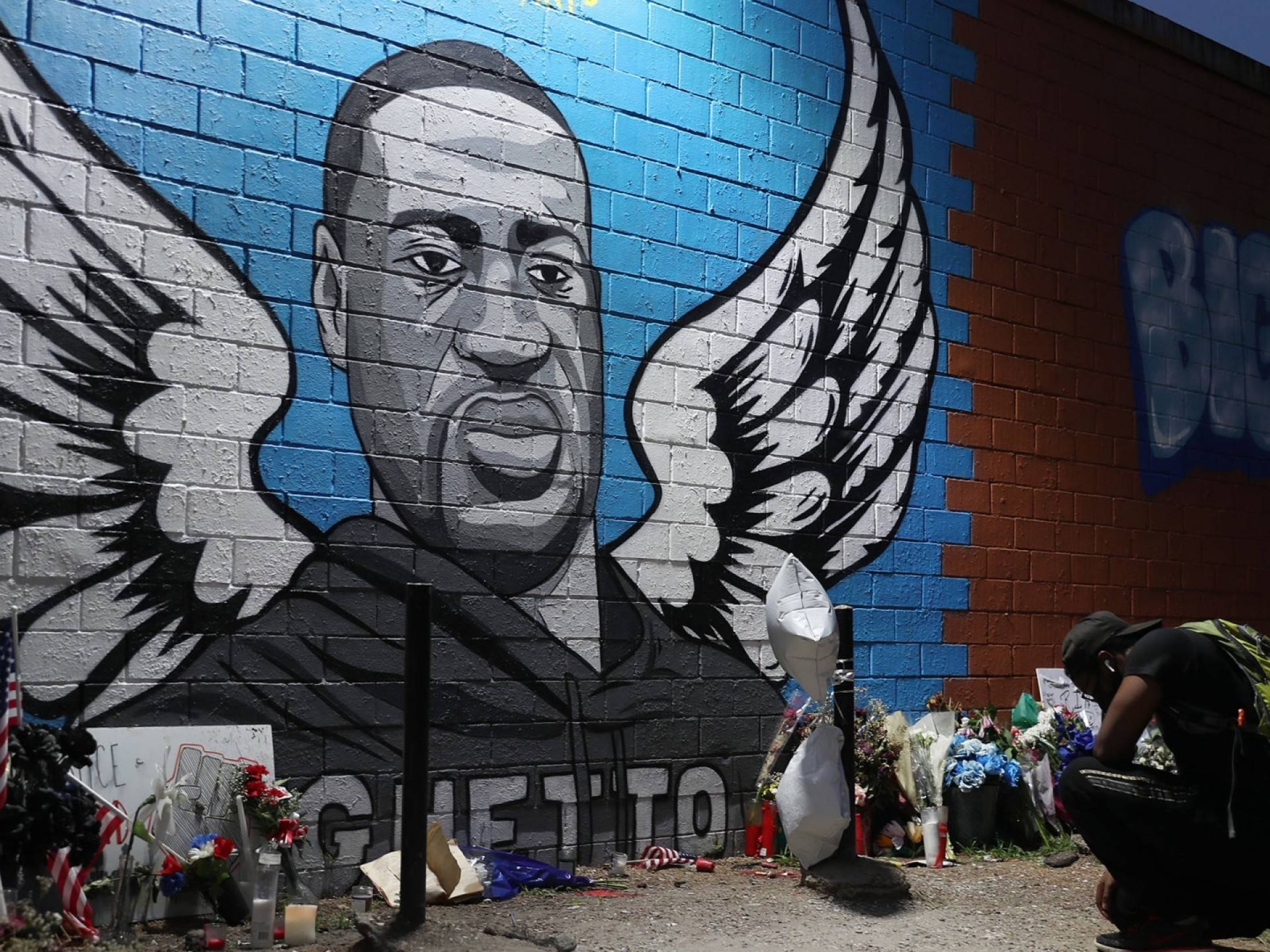 Floyd's 4YearOld GreatNiece Shot While Sleeping (Video Clip(02)