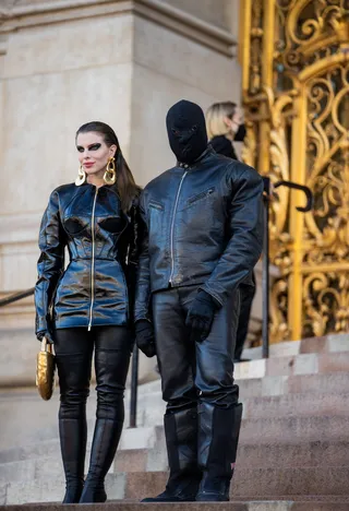 012422-style-kanye-west-and-girlfriend-julia-fox-repeatedly-stop-traffic-during-paris-fashion-week-1.jpg
