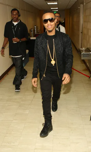 106 to Hip Hop Awards - "Mr. 106" himself, Bow Wow rocked out in all black and shades at the Hip Hop Awards. We caught him going to the stage to welcome our newest BET family member, Keshia Chante.  (Photo: Bennett Raglin/BET/Getty Images for BET)