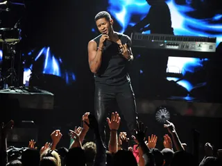 Usher - The U-S-H-E-R is bringing it all home to the BET Awards this year with kisses for all of the ladies and vocals that will remind you why he's R&amp;B royalty.&nbsp;(Photo: Michael Buckner/Getty Images For BET)