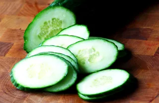 /content/dam/betcom/images/2013/05/Health/052013-health-Survive-Allergy-Season-with-These-10-Natural-Rememdies-sliced-cucumbers.jpg