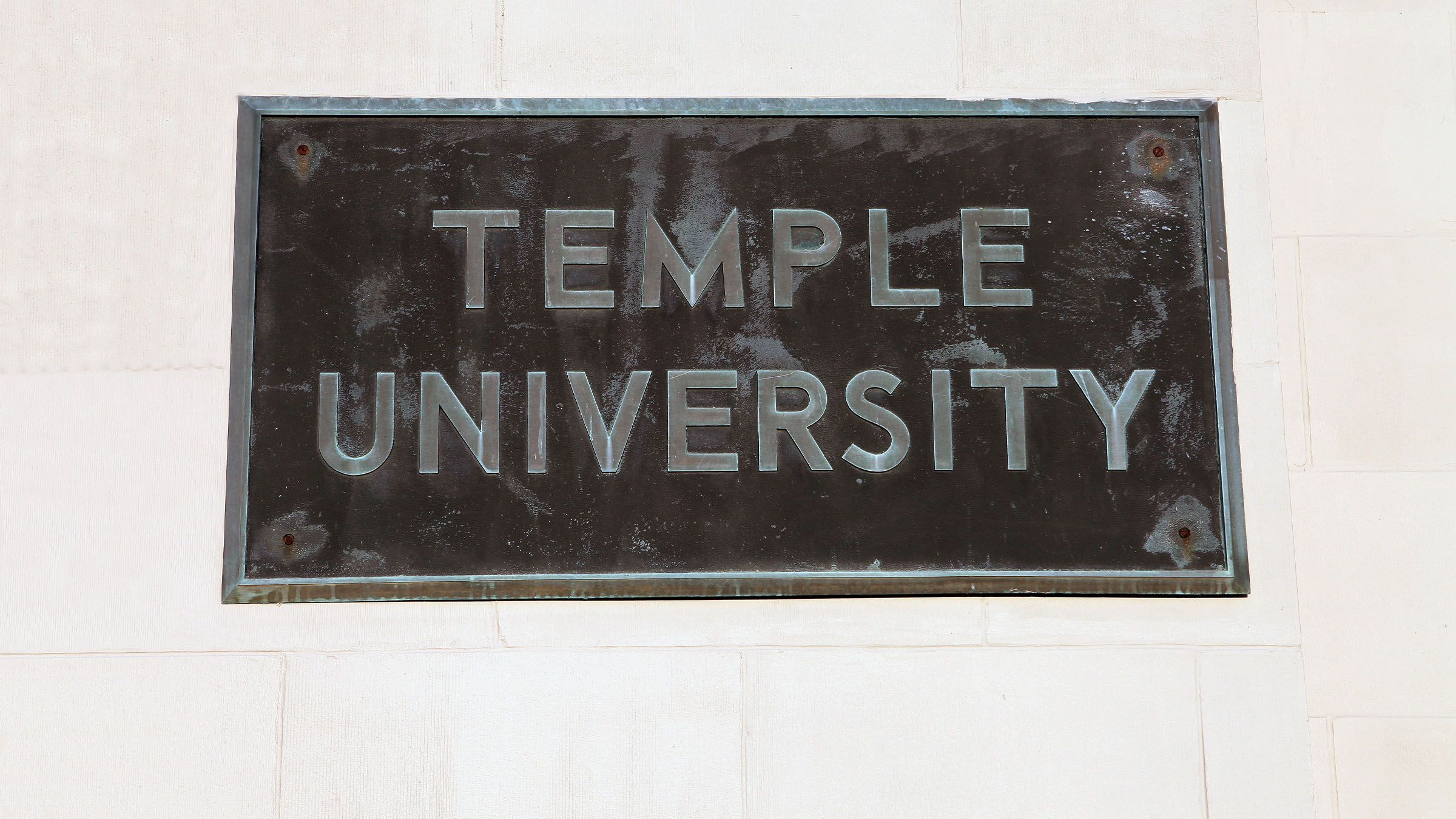 Acting Temple University President Falls Ill On Stage And Dies Shortly After - Vimarsana News
