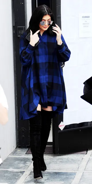 Kylie jenner clearance oversized sweater